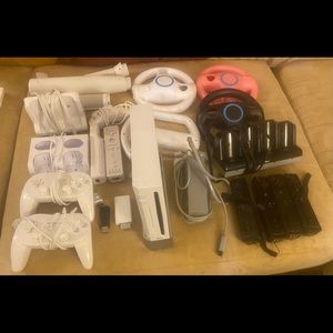 Nintendo Wii Video Game Console & Accessories